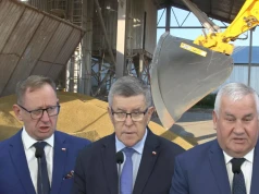 "Na dożynkach pogonią polityków kijami". PiS ostrzega: rolnicy są coraz bardziej zdesperowani