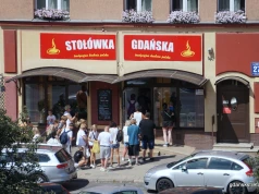 Stołówka Gdańska przeszła do historii. Dwie naklejki MUALA od Książula dla jednego lokalu