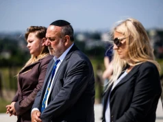 Ceremonia Pamięci na Majdanku. Lublin oddał hołd ofiarom niemieckiego nazistowskiego obozu