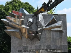Rosja oskarża Polskę o fałszowanie historii. Chodzi o rozbiórkę radzieckiego pomnika