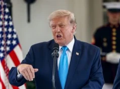 Pocisk uderzył w statek w cieśninie Ormuz. Trump o cenach paliw