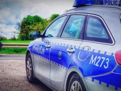 Pijany policjant rozbił radiowóz o ścianę komendy