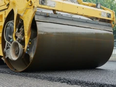 Niemcy kładą super asfalt. W Polsce też taki jest, ale w miejscu, po którym nie pojeździsz