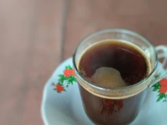 Dodaj szczyptę pieprzu do kawy. Ten prosty trik podbija smak i metabolizm