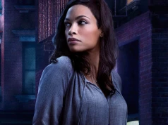 Spider-Man: Całkiem nowy dzień - wiemy, jakie sceny miała Rosario Dawson. Kto miał być złoczyńcą?