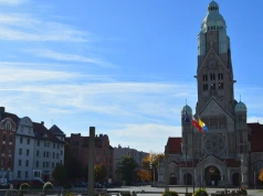 Wybetonowany plac zmienią w zieloną przestrzeń. Tak będzie wyglądał rynek na Śląsku