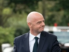 Infantino próbuje wciągnąć w grę FIFA Donalda Trumpa