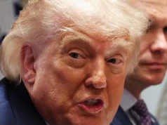 Trump na wojnie z bankami. Prezydent pierze pieniądze czy to banki go gnębią, bo nienawidzą prawicy?