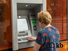 Tajemna funkcja bankomatów – co się stanie po wpisaniu kodu PIN od tyłu?
