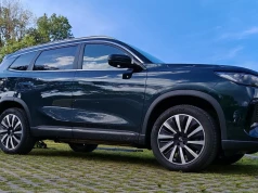 Chery Tiggo 8 CSH – test na 1900 km po Polsce. Chiński SUV zaskakuje mechaniką, ale software mógłby być lepszy