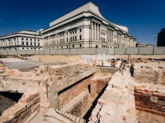 Archeolodzy odsłonili tajemnice Warszawy. Pod Pałacem Brühla kryło się przedwojenne miasto