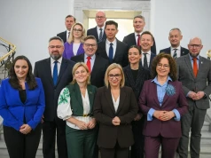 Z koalicji rządzącej do klubu Morawieckiego? Poseł zabrał głos