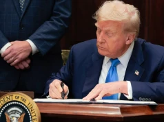 Kolejny pozew przeciwko Donaldowi Trumpowi. Tym razem też poszło o cła