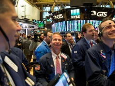 Wall Street kończy sesję na plusie, Bessent sugeruje rychłe porozumienie USA-Iran