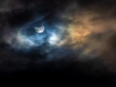 Astronomowie: 5 sierpnia człon rakiety Falcon 9 może się rozbić na Księżycu