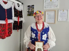 Igłą, piosenką i dobrym słowem - historia Heleny Młynarz z Leśniczówki