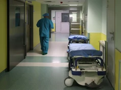 Zawiesili operacje dzieci, by zrobić miejsce dla krewnej dyrektora. „Vipowski salonik” w szpitalu we Włocławku