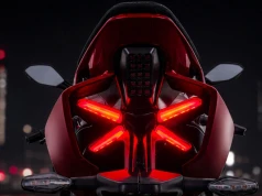 Ten sportbike przeszedł operację plastyczną. Teraz przypomina włoską maszynę marzeń