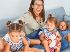 "Emerytura matczyna" nie dla każdej mamy. ZUS wyjaśnia, kto otrzyma pełną kwotę