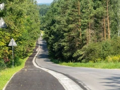 Rowerem na Złotą Górę będzie teraz łatwiej. Nowa trasa już otwarta