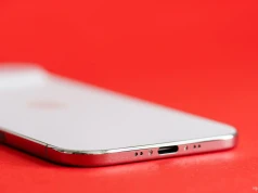 Jubileuszowy iPhone dostanie większe ekrany — Apple testuje panele 6,4 i 7 cali