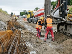 Trwają prace przy modernizacji linii kolejowej nr 201