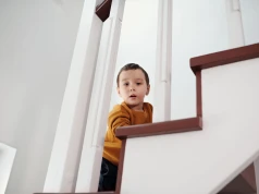 Dziecko zostało samo w domu. Grzywna może wynieść nawet 5 tys. zł