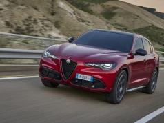 Z dwóch tygodni zrobili miesiąc. Produkcja Giulii, Stelvio i Grecale wstrzymana