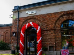 Najpiękniejszy Auchan w Polsce otworzył podwoje. Zakupy zrobisz w industrialnym zabytku