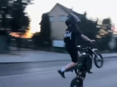 Finał niebezpiecznych rajdów w Internecie. Policjanci z Legionowa przerwali „live’a” nastolatka