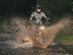 Triumph Scrambler 400 XC – zawstydzi niejedno turystyczne enduro. Test podczas 11 patentów na adventure kat. A2