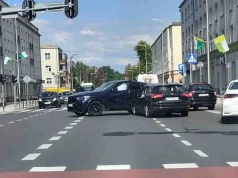Zielona Góra. Zderzenie samochodów w centrum (ZDJĘCIE CZYTELNIKA)