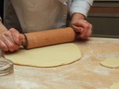 Sekret idealnego ciasta na pierogi mojej prababci. Zawsze miękkie i smaczne