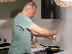 Więcej białka nie zawsze znaczy lepiej dla długowieczności