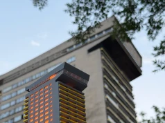 Ikony brutalizmu znów robią furorę, ale tym razem w niecodziennej formie ręcznie robionej lampki