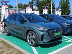 Pojechałem elektrycznym Audi do Wrocławia. Skończyłem w salonie Volvo