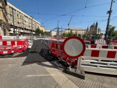 Remont Placu Wolności w Łodzi trwa. Wybrzuszona nawierzchnia ma zniknąć do 20 sierpnia