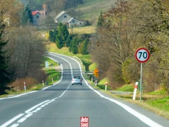 Czy skrzyżowanie zawsze odwołuje znak? Polscy kierowcy popełniają błąd na autostradach