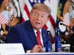 Sąd zatrzymuje budowę sali balowej. Trump ostro komentuje