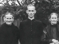 Abp Alfons Nossol kończy 94 lata. Oto nieznane fakty z jego młodości