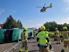 Rudnik-Kolonia: zderzenie busa rejsowego z samochodem osobowym. Droga całkowicie zablokowana