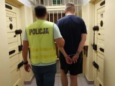 Chełm: Chciał ukraść słuchawki i drona. Użył gazu wobec ochroniarzy. 26-latek trafił do więzienia