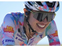 Historyczny sukces Katarzyny Niewiadomej-Phinney. Wygrała etap i została liderką kobiecego Tour de France