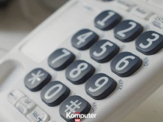 Kratka i gwiazdka. Co oznaczają te symbole i skąd się wzięły na telefonie?