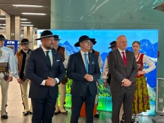 „Kierunek: Małopolska” na lotnisku w Balicach. Na początek góralski klimat Podhala