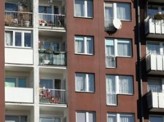 Sprzedali mieszkanie, fiskus chce 100 tys. zł. Problem wielu Polaków