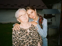 Z Nowego Sącza na wielkie sceny. Ania Szlagowska wraca z „Haliną”. To jedna z jej najbardziej osobistych historii