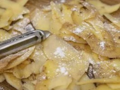 Znajoma miesza skórki ziemniaków z sodą oczyszczoną. Mało kto zna ten kuchenny trik
