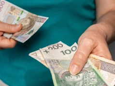 Nie tylko emerytura. Ci seniorzy dostaną prawie 7 tys. zł ekstra co miesiąc