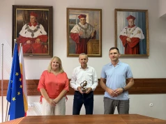 Rektor ANS w Nowym Sączu z wyjątkowym wyróżnieniem. Otrzymał statuetkę „Służyć poprzez Przyjaźń”